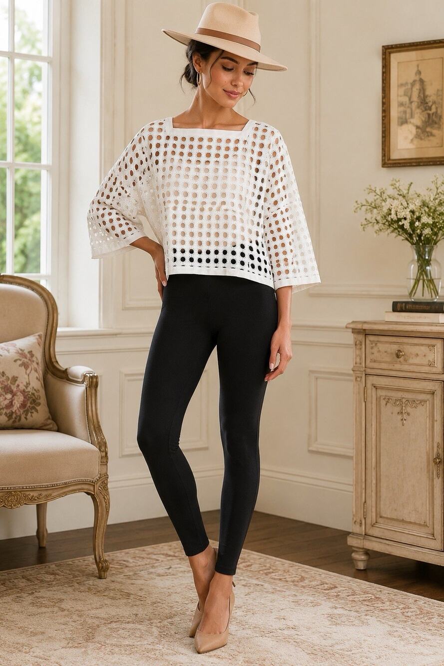 Joan Voss White Eyelet Cut blouse Size 2 large ￼